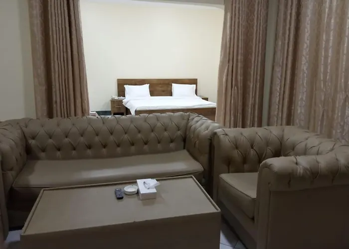 Corniche Palace Hotel