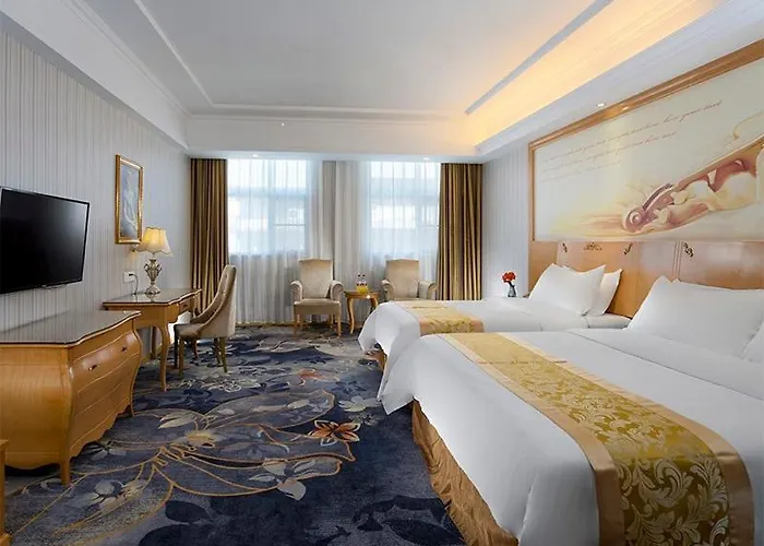 Vienna Hotel Meizhou Jiangnan
