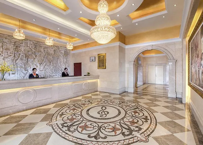 Vienna Hotel Longgang Longdong
