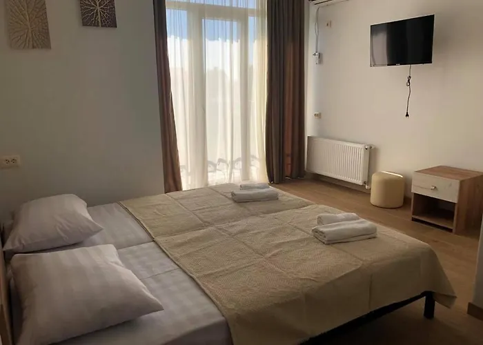 Chaki Hotel