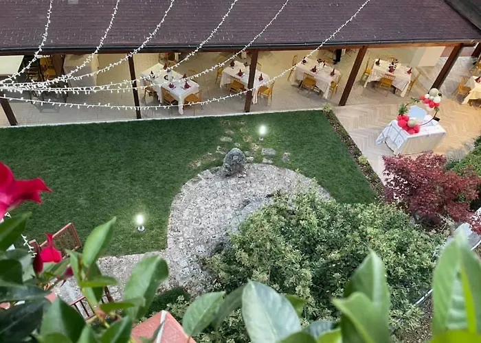 Hotel Pino Loricato