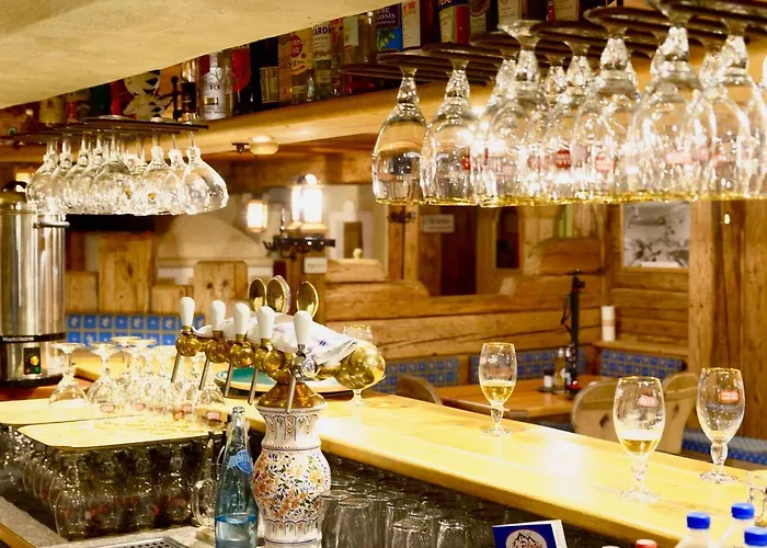 Hôtel 3 étoiles -Restaurant Le Pilatus Courchevel