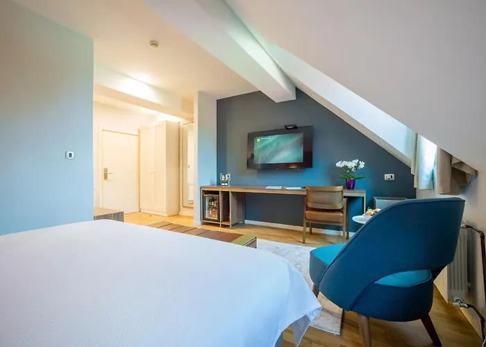 Ski Hotel