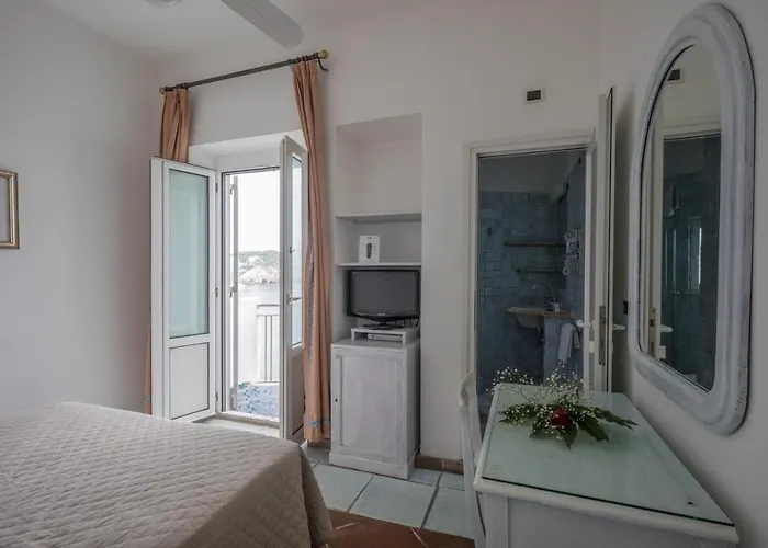 Hotel Gennarino A Mare