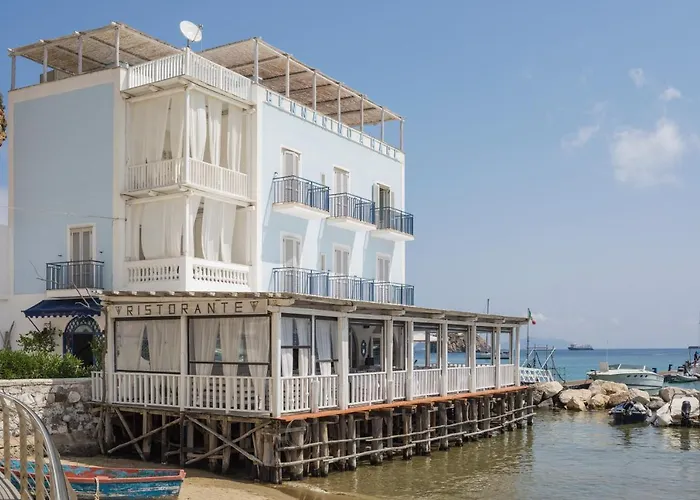 Hotel Gennarino A Mare