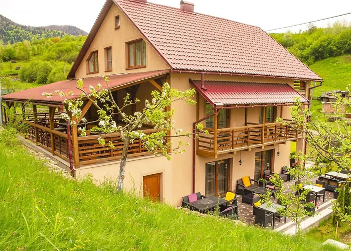 Купецький Двір