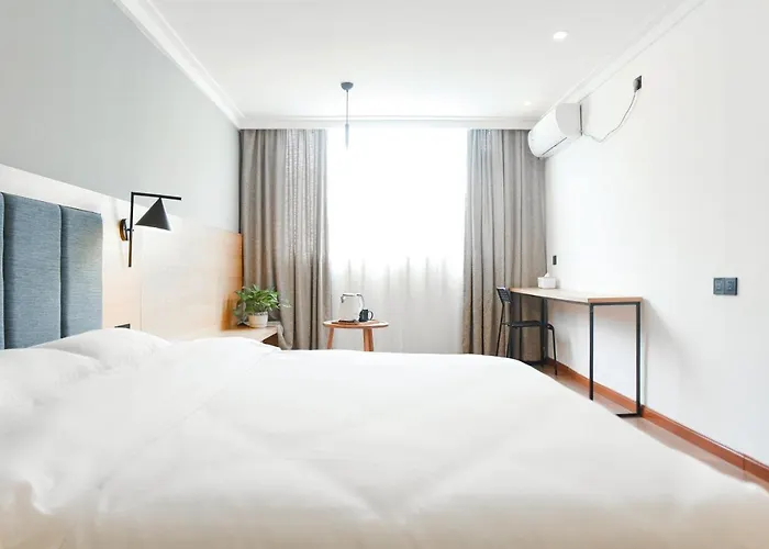 Guilin Travel Light Hostel