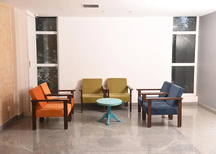 Hotel Sabareesh Park