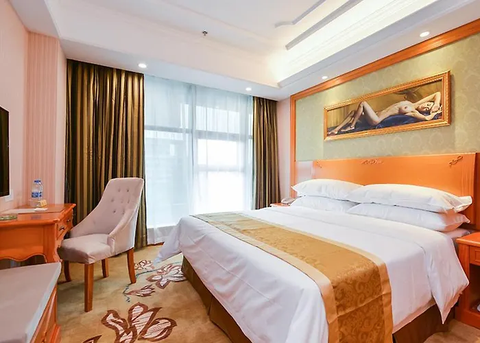 Vienna Hotel Nanjing Pukou Middle Puzhu Road