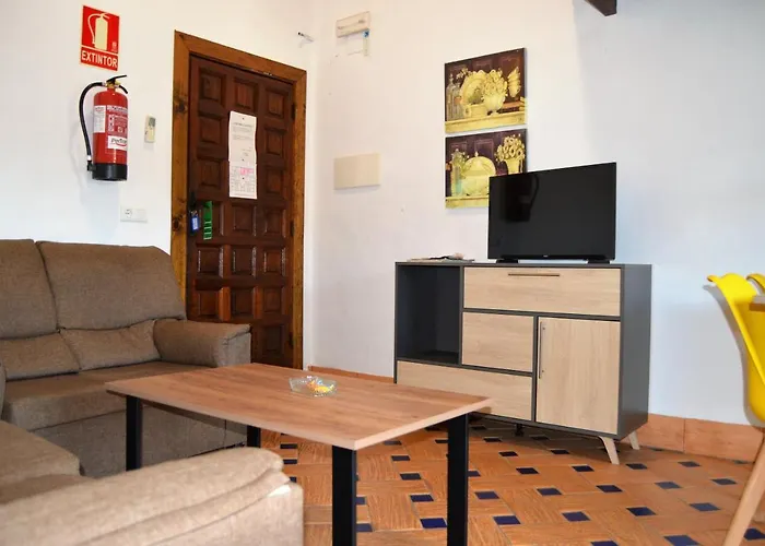 Apartamentos Turísticos - Hostal Los Alisos