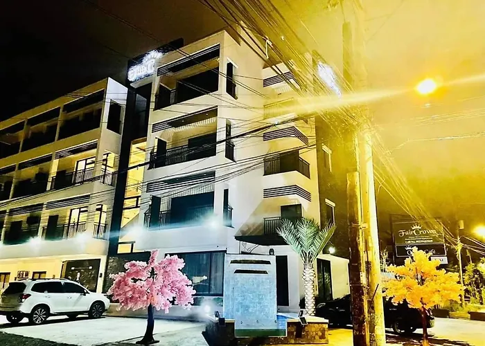 Fair Crown Suites