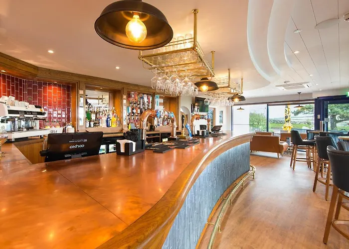Gwesty Gadlys Hotel