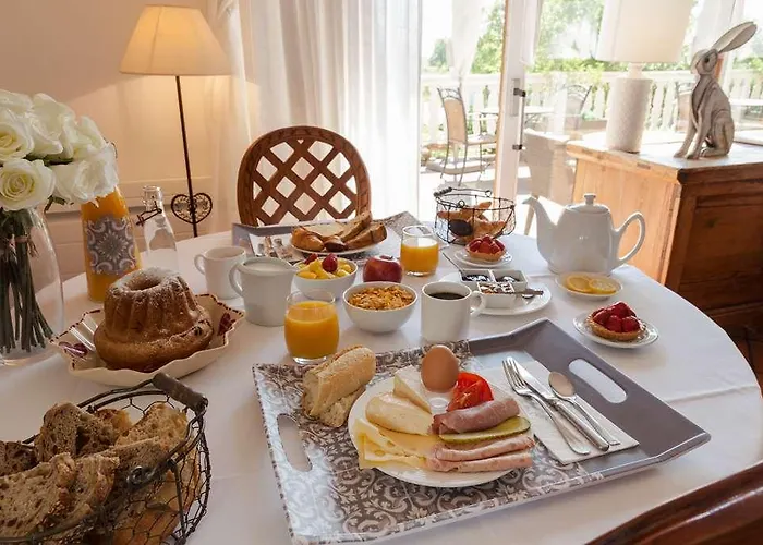 Le Verger Des Chateaux, The Originals Relais