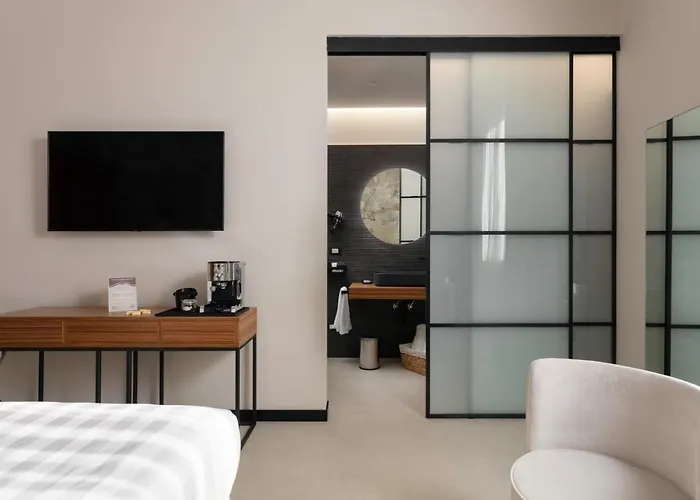 Hotel Poerio 25 Boutique Stay