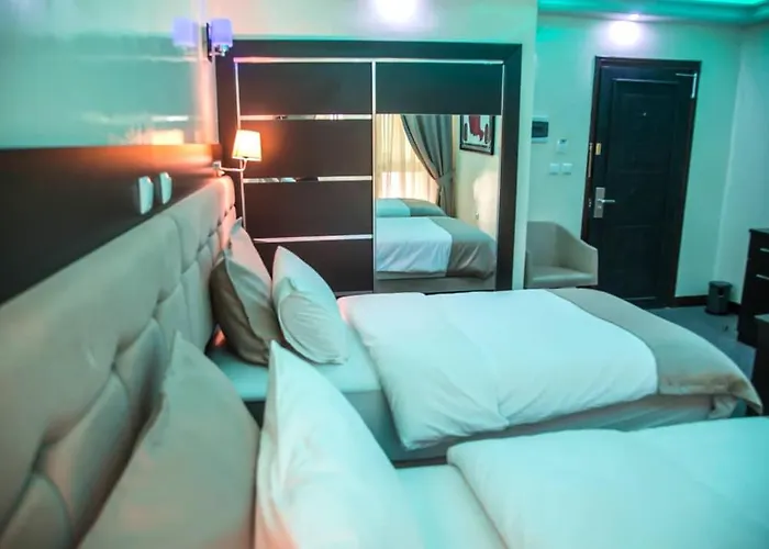 Hotel Univers 3 Aeroport Luxe