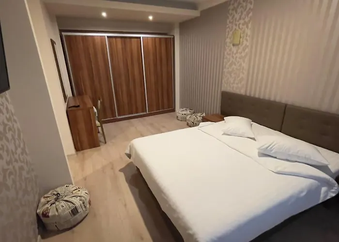 Star Hotel