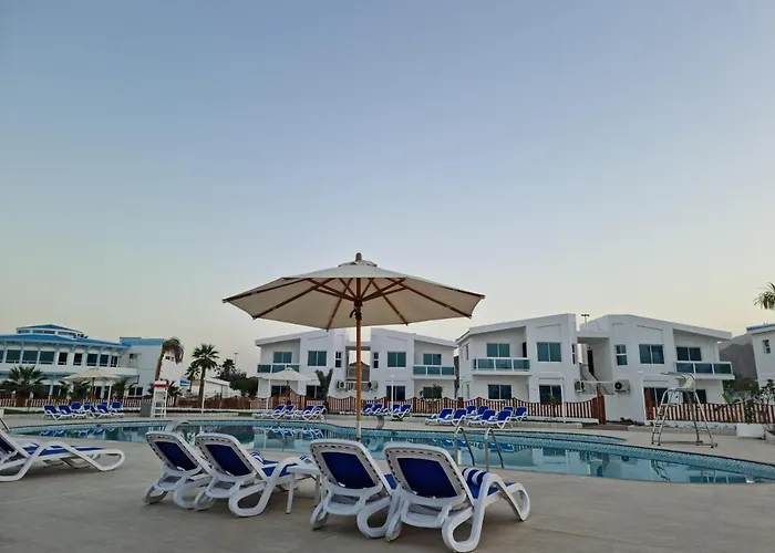Holiday Beach Resort