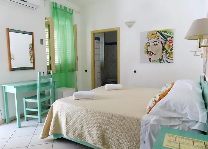 Stromboli Central Family Apartment - 3 Double Rooms