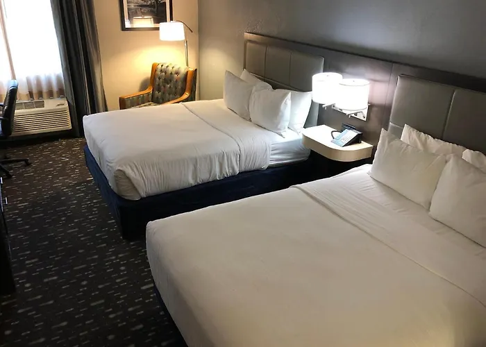 Country Inn & Suites By Radisson, Auburn, In