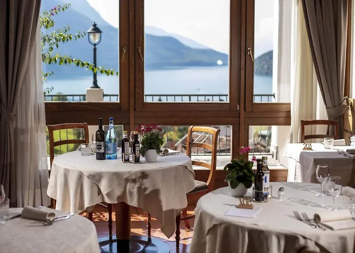 Ariston Lake View Hotel