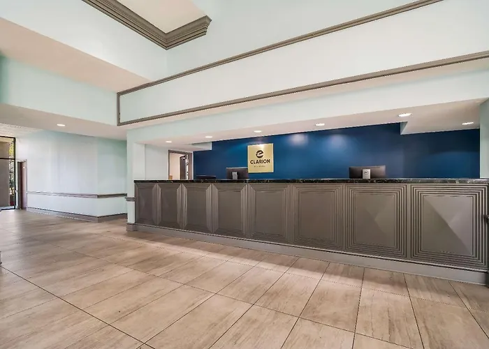 Clarion Inn & Suites Florence - Darlington