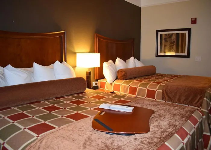 Best Western Plus Easton Inn & Suites