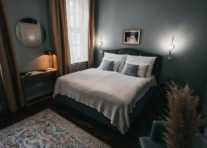 Room42 - Suites & Apartments