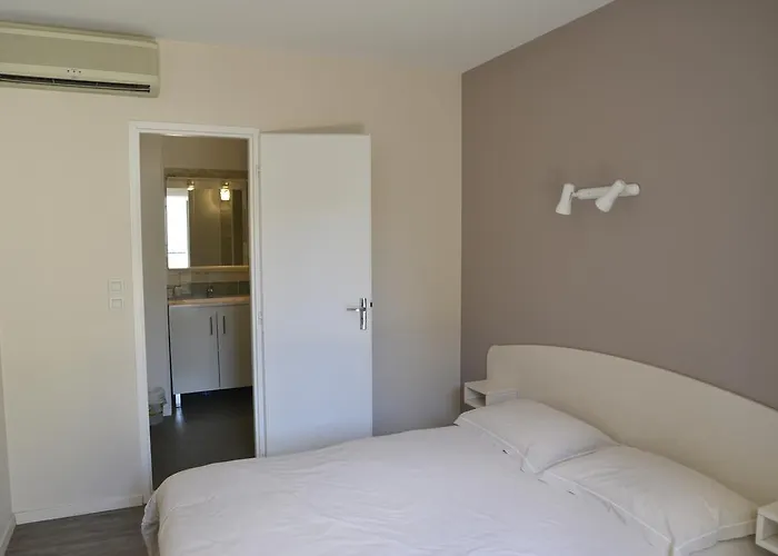 Hotel Les Arceaux