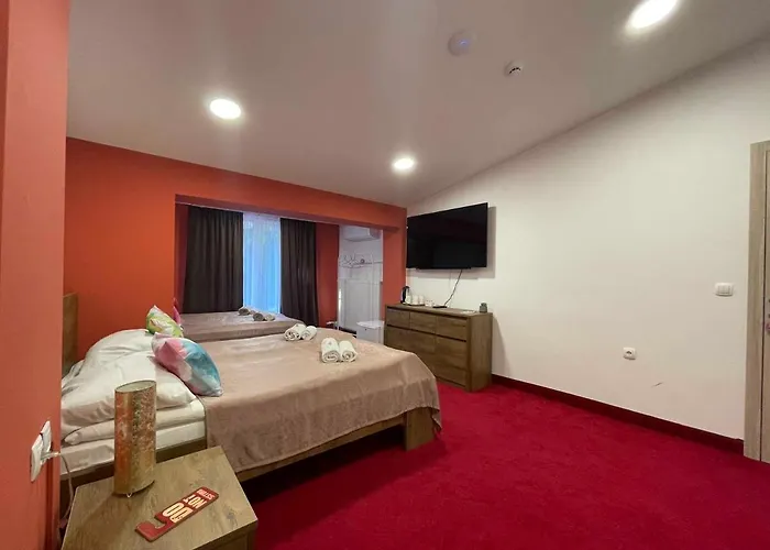 Hotel Story