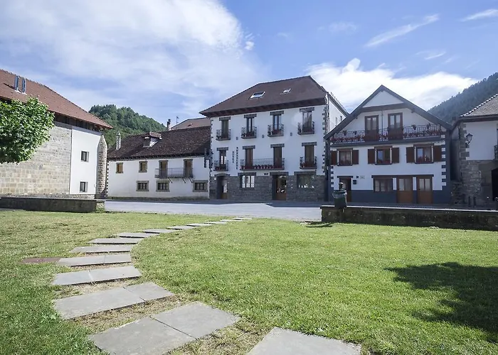 Hotel Rural Auñamendi