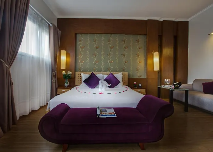 Eliana Ruby Hotel & Travel