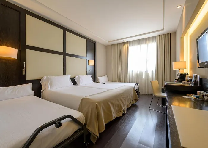 Hotel Maydrit Airport