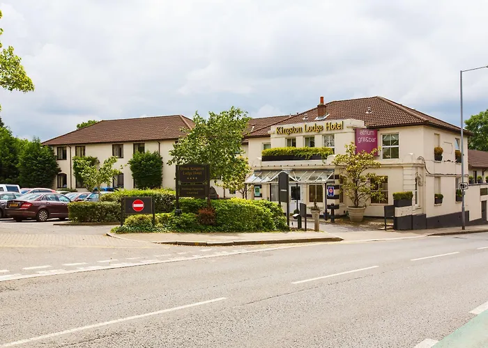 Kingston Lodge Hotel