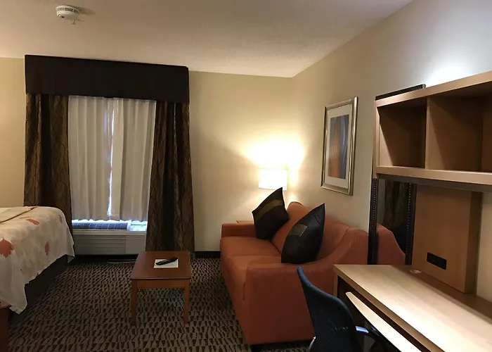 Hawthorn Suites By Wyndham Louisville North