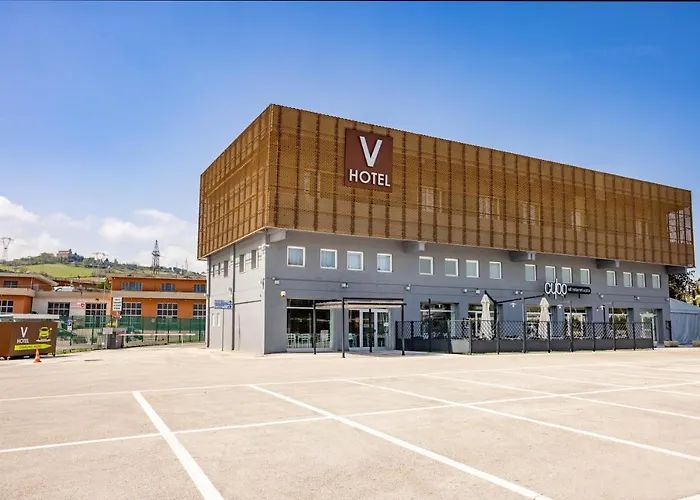 V Hotel