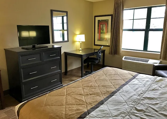 Extended Stay America Select Suites - Detroit - Farmington Hills