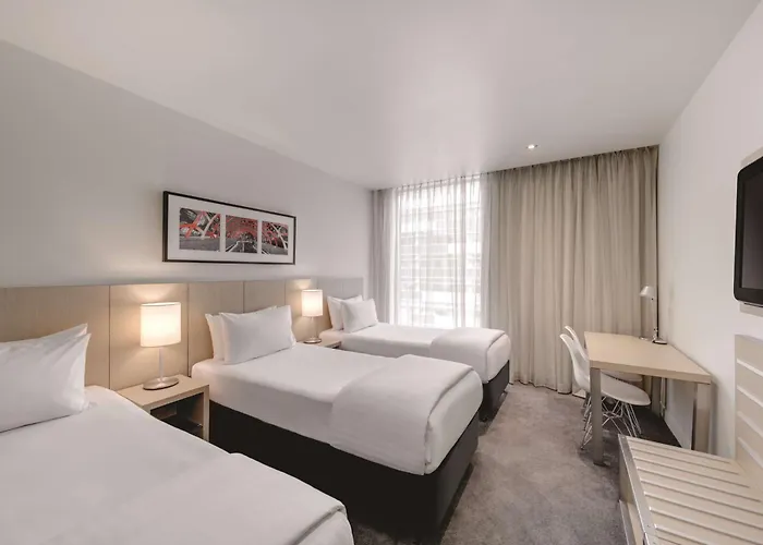 Travelodge Hotel Melbourne Docklands