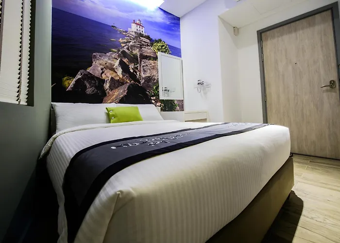J8 Hotel