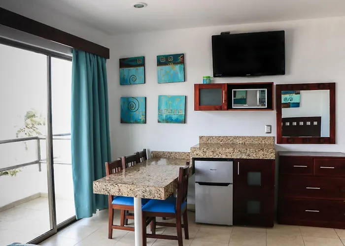 Playa Linda Hotel