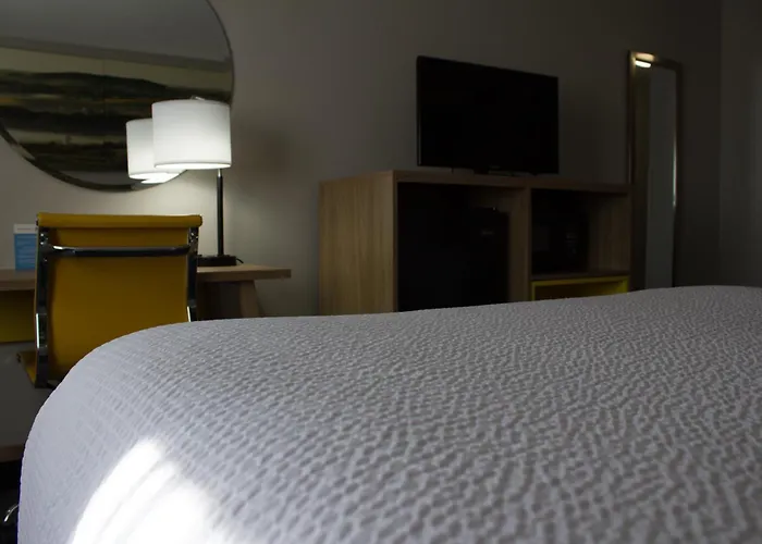 Days Inn By Wyndham Colby