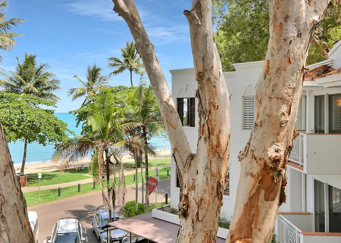Alassio Palm Cove