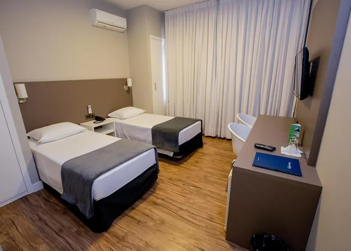 Hotel Himmelblau Blumenau - Com café da manhã, no Centro de Blumenau, próximo ao Neumarkt Shopping