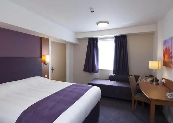 Premier Inn Exeter Central St. Davids