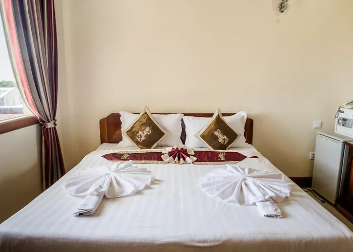 Seng Hout Hotel