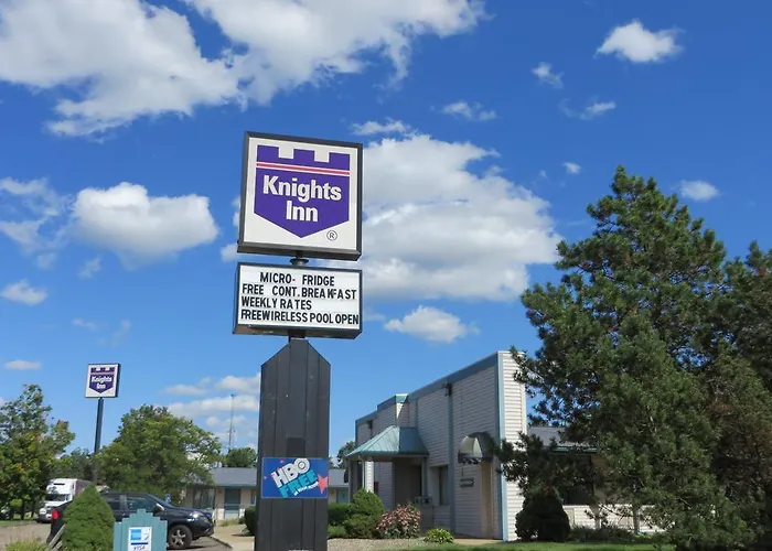 Knights Inn Canton