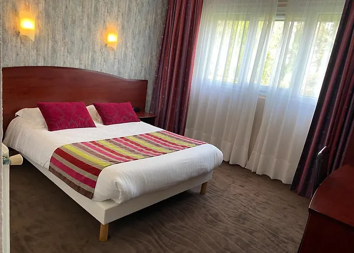 Logis Hôtel Fontaine