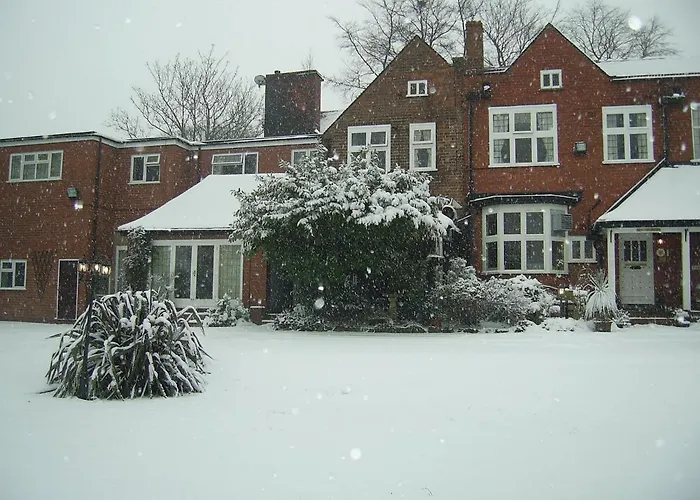 Barons Court Hotel