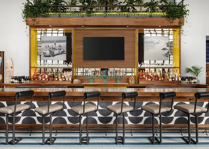 Hotel Tupelo, A Wyndham Hotel
