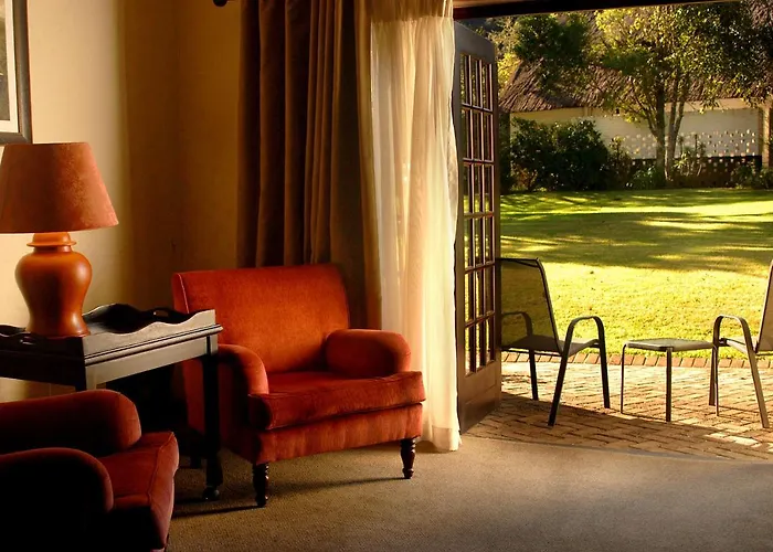 Mount Sheba Rainforest Hotel, Restaurants & Hiking