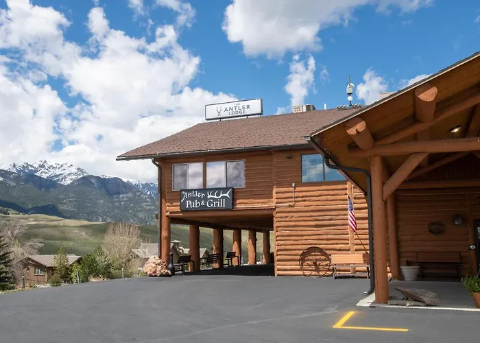 The Antler Lodge - Gardiner